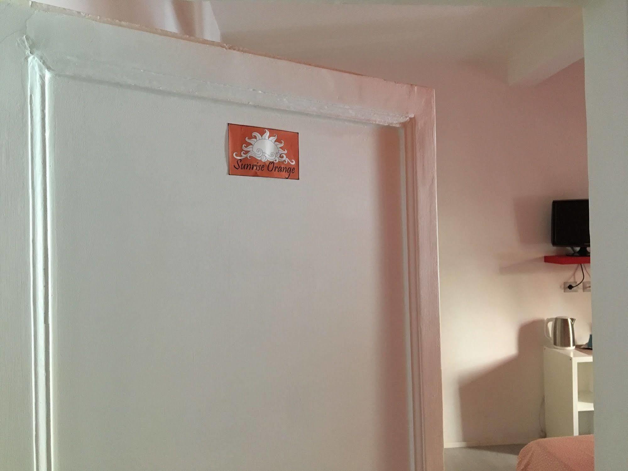 Sunrise B&B Roma エクステリア 写真