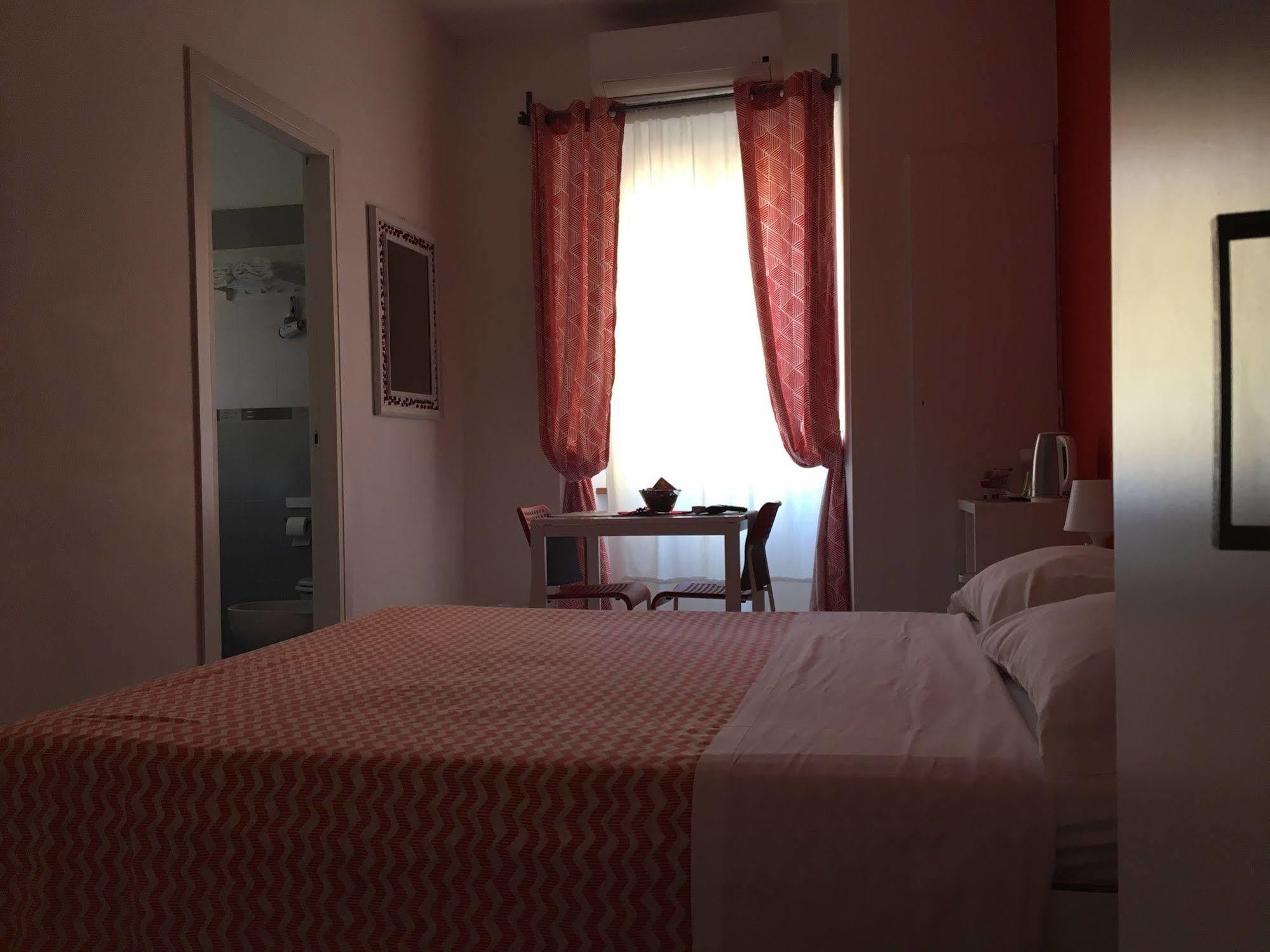 Sunrise B&B Roma エクステリア 写真